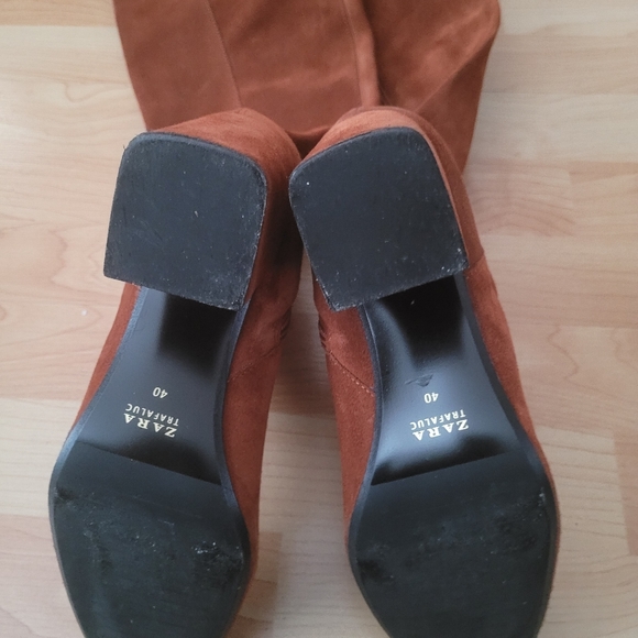 Boots - Picture 5 of 10